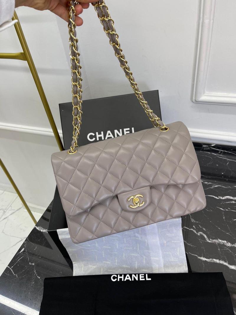 Chanel Timeless Jumbo