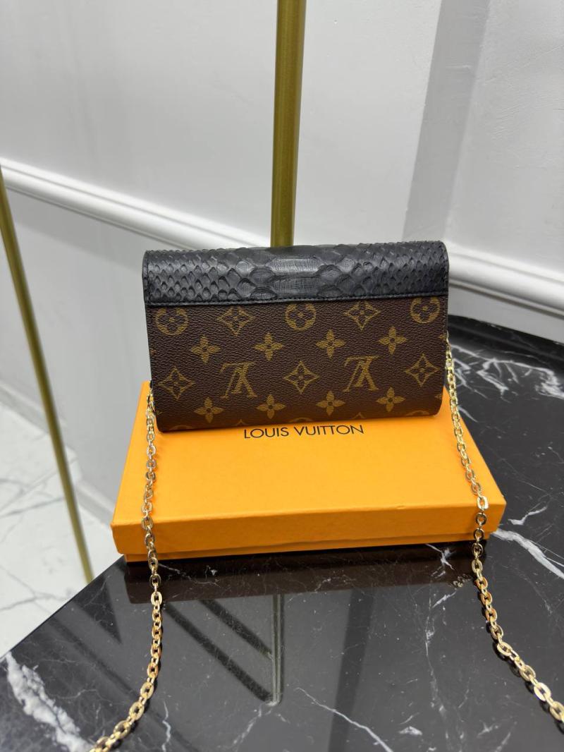 Louis Vuitton Pallas Chain