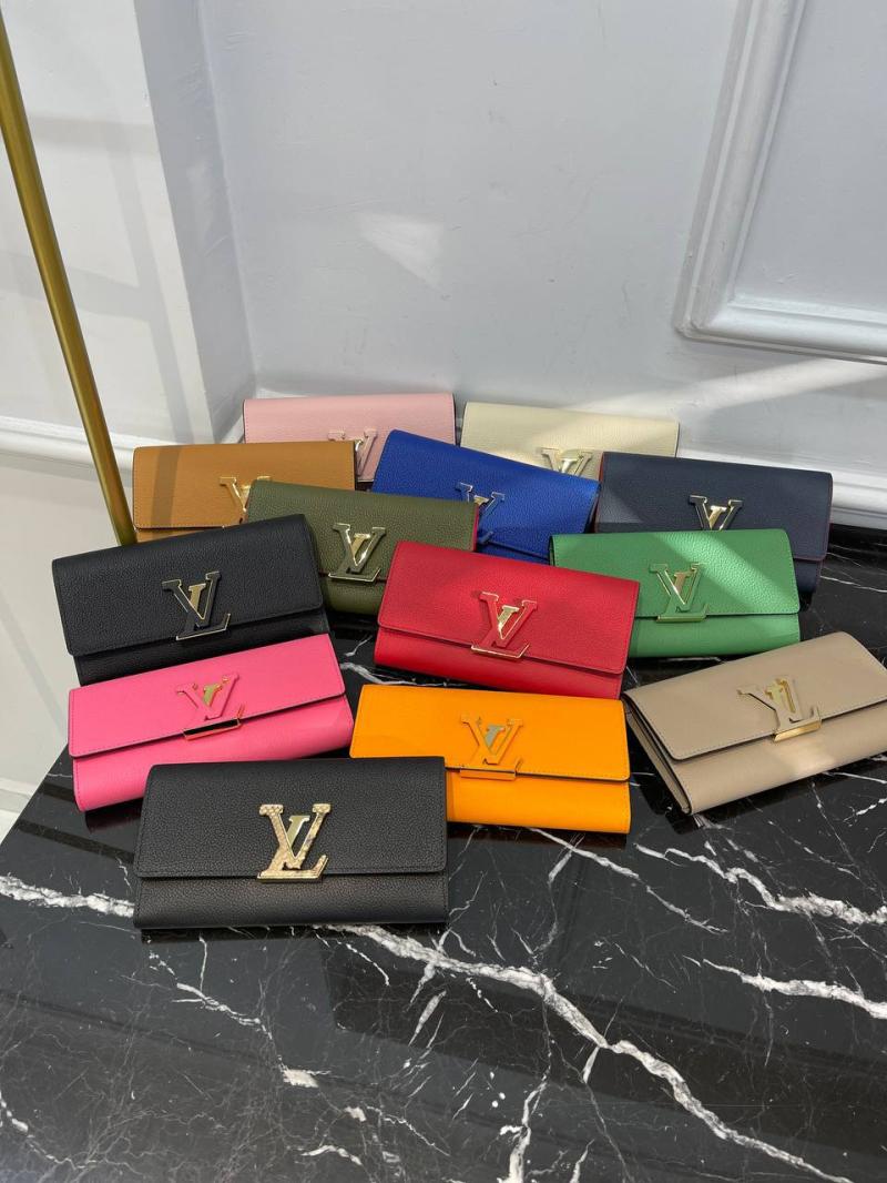 Louis Vuitton Capucines Geldbörse