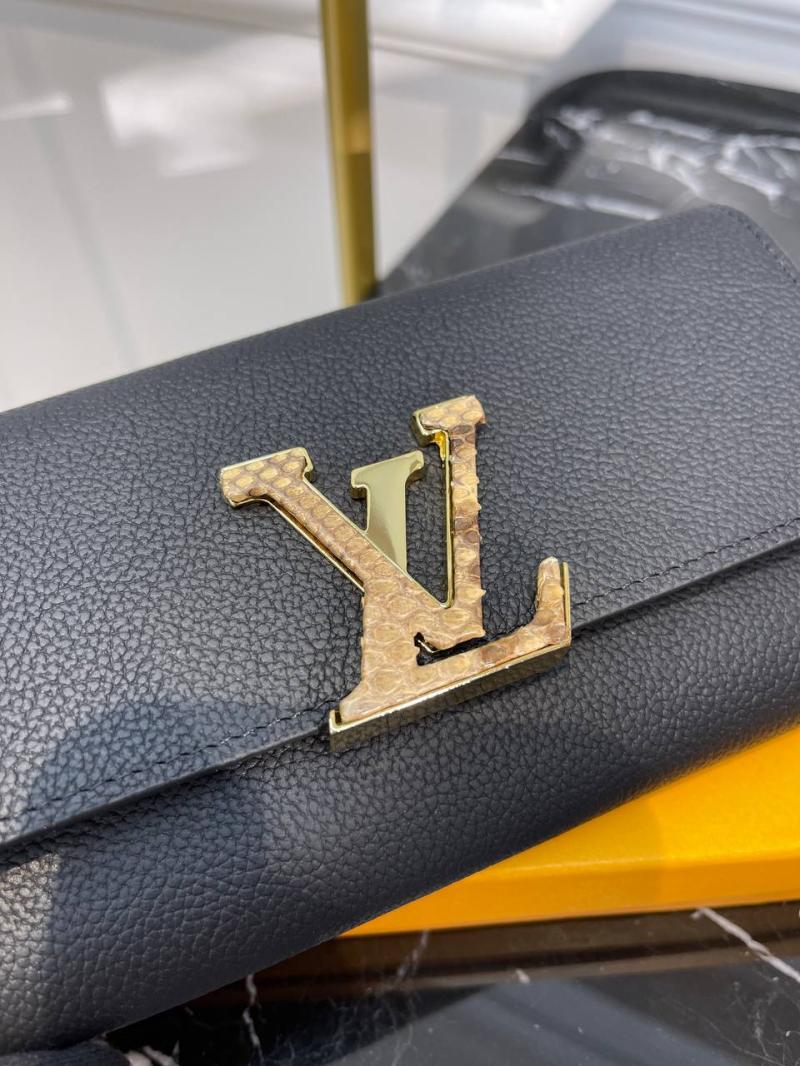 Louis Vuitton Capucines Geldbörse