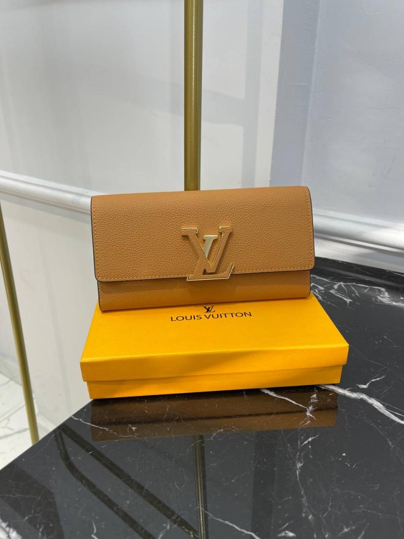 Louis Vuitton Capucines Geldbörse