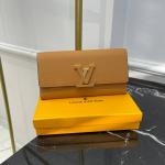 Louis Vuitton Capucines Geldbörse