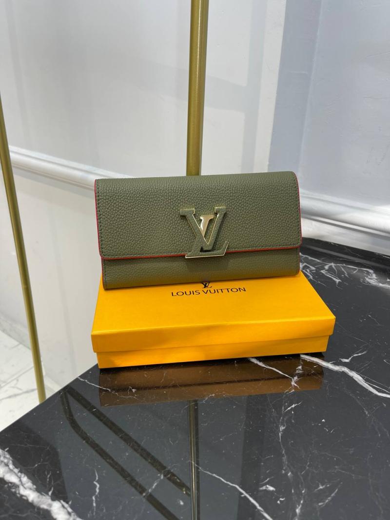 Louis Vuitton Capucines Geldbörse