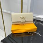 Louis Vuitton Capucines Geldbörse