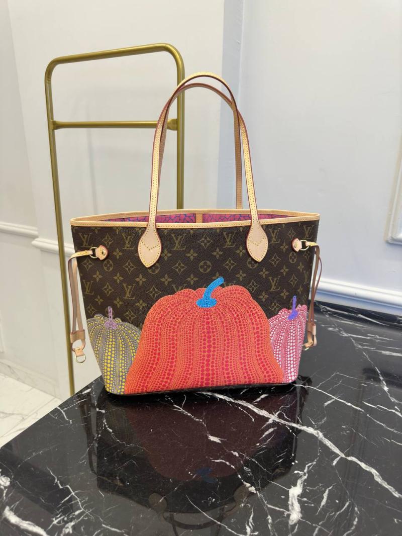 LV X YK Neverfull MM