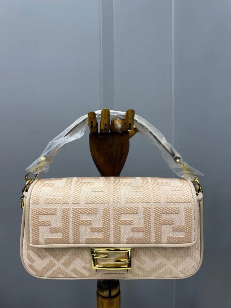 Fendi Baguette