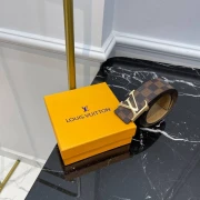 Louis Vuitton Gürtel