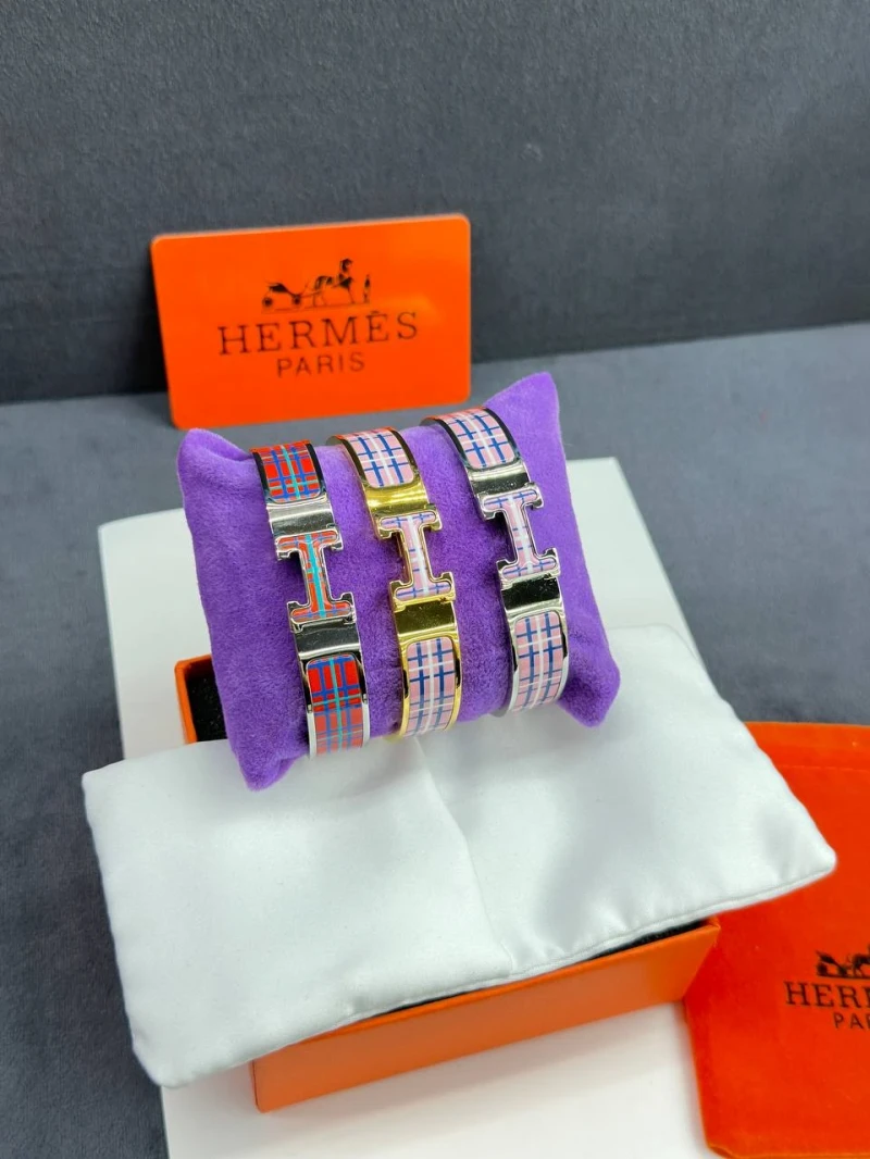 Hermés Armreif Clic H