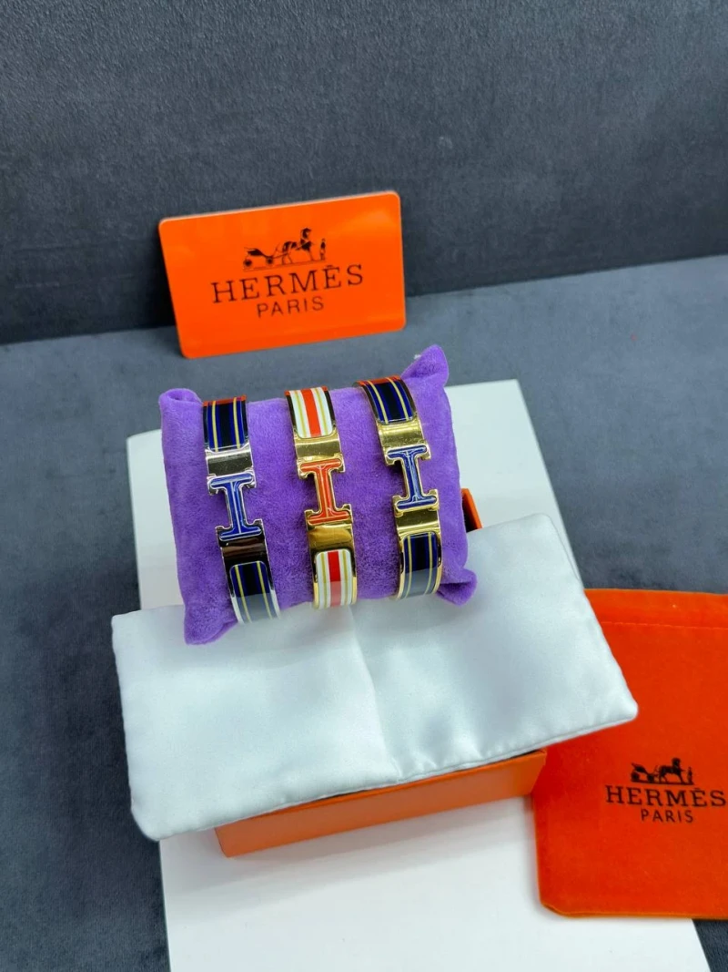 Hermés Armreif Clic H