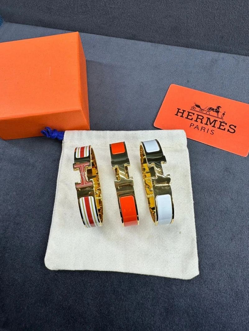 Hermés Armreif Clic H