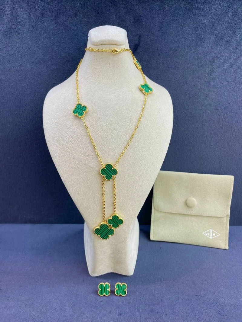 Van Cleef & Arpels Set