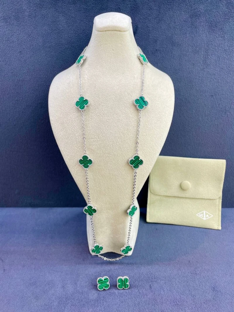 Van Cleef & Arpels Set