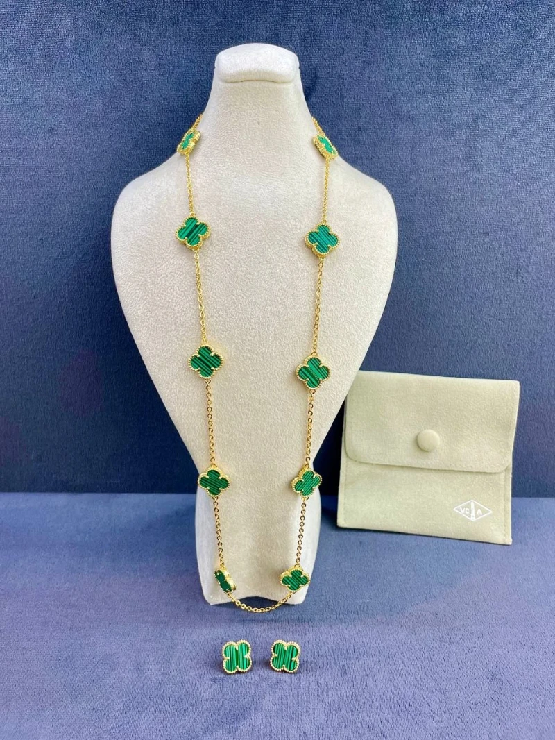 Van Cleef & Arpels Set