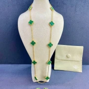 Van Cleef & Arpels Set