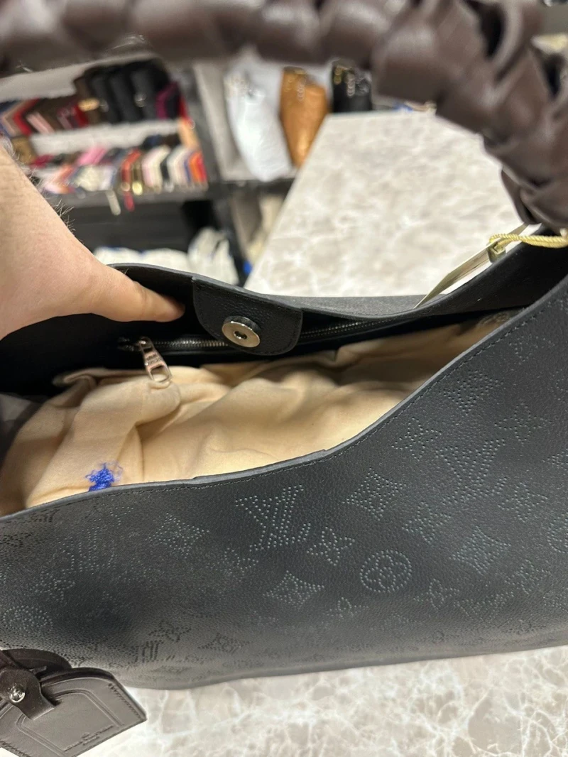 Louis Vuitton Carmel