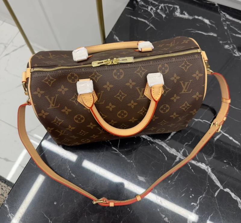 Louis Vuitton Speedy