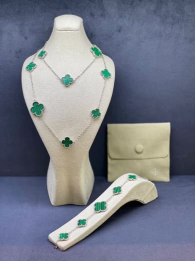 Van Cleef & Arpels Set