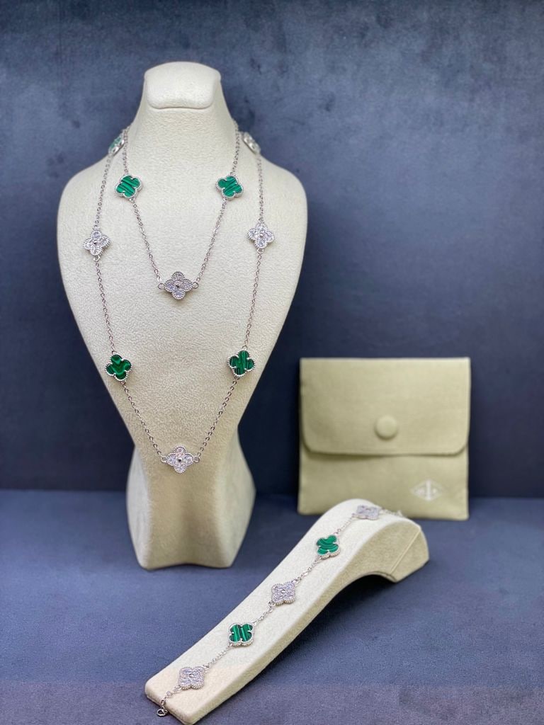 Van Cleef & Arpels Set