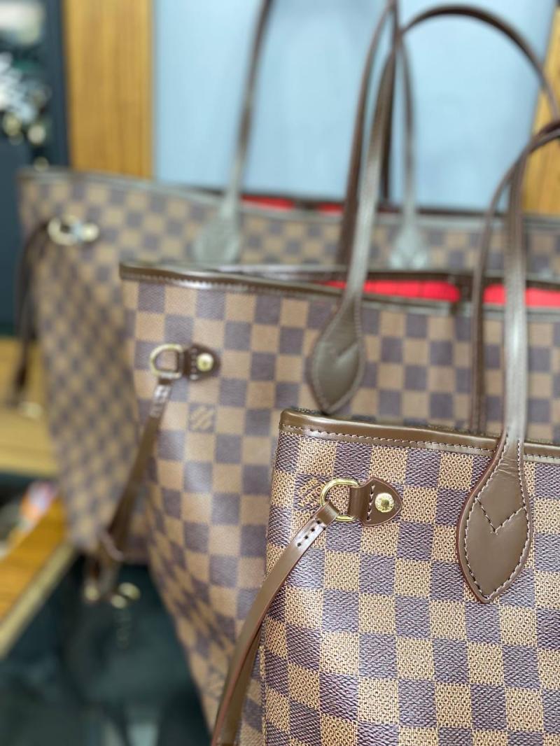 Louis Vuitton Neverfull MM